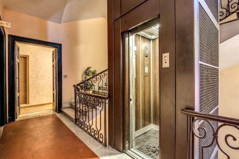 Amici Guesthouse - Genel