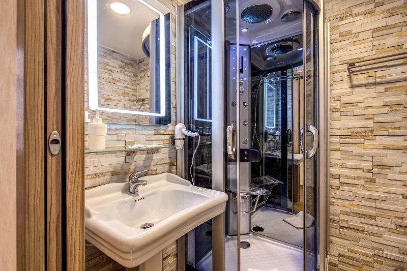 Amici Guesthouse - Oda
