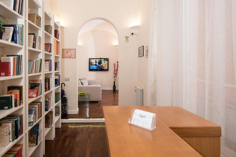 Trinity Luxury Rooms - Lobi