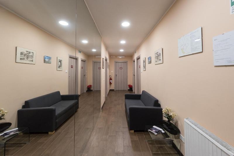 Trinity Luxury Rooms - Lobi