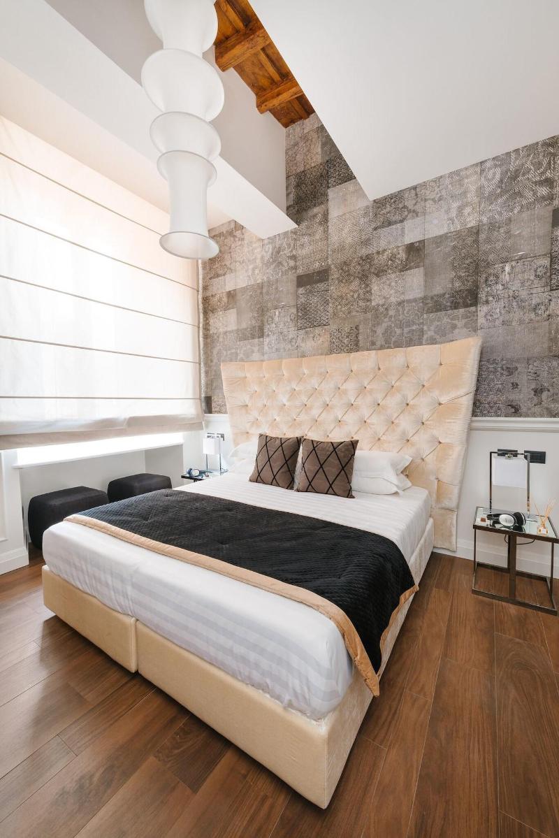 Rhea Silvia Luxury Rooms Spagna - Oda