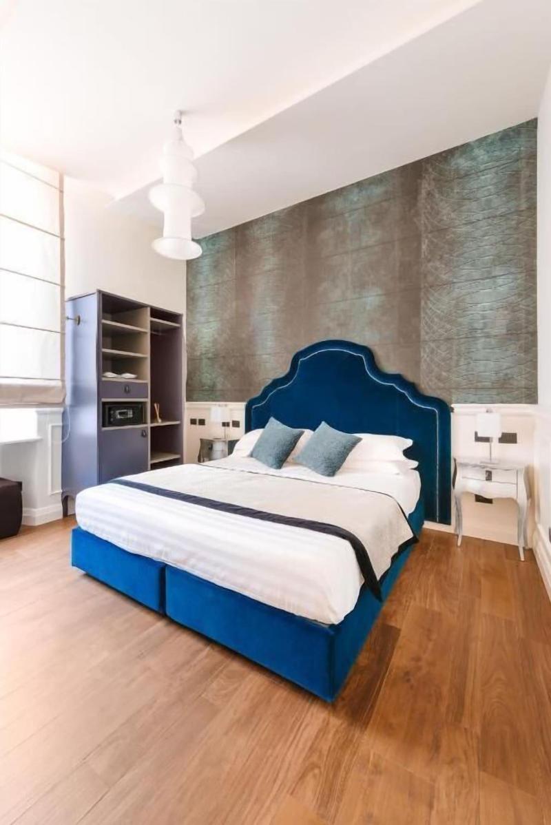 Rhea Silvia Luxury Rooms Spagna - Oda