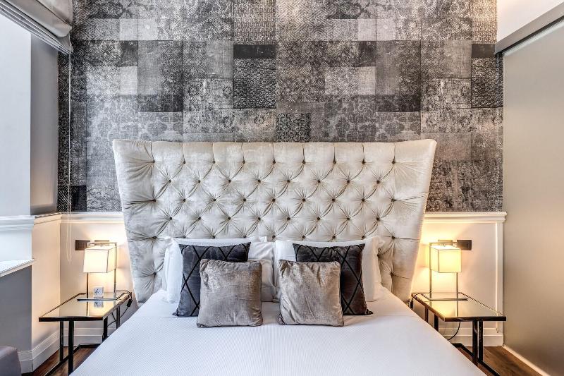 Rhea Silvia Luxury Rooms Spagna - Oda