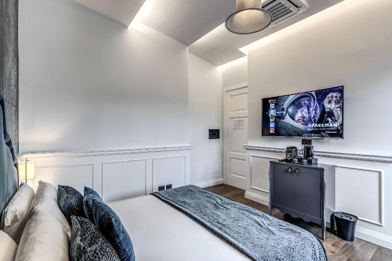 Rhea Silvia Luxury Rooms Spagna - Oda
