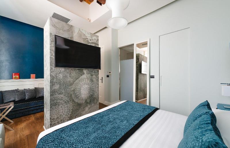 Rhea Silvia Luxury Rooms Spagna - Oda