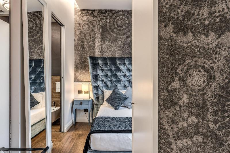 Rhea Silvia Luxury Rooms Spagna - Oda