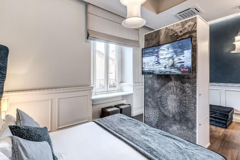 Rhea Silvia Luxury Rooms Spagna - Oda