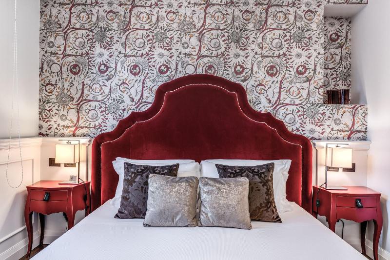 Rhea Silvia Luxury Rooms Spagna - Oda