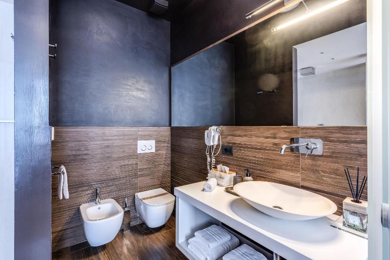 Rhea Silvia Luxury Rooms Spagna - Oda