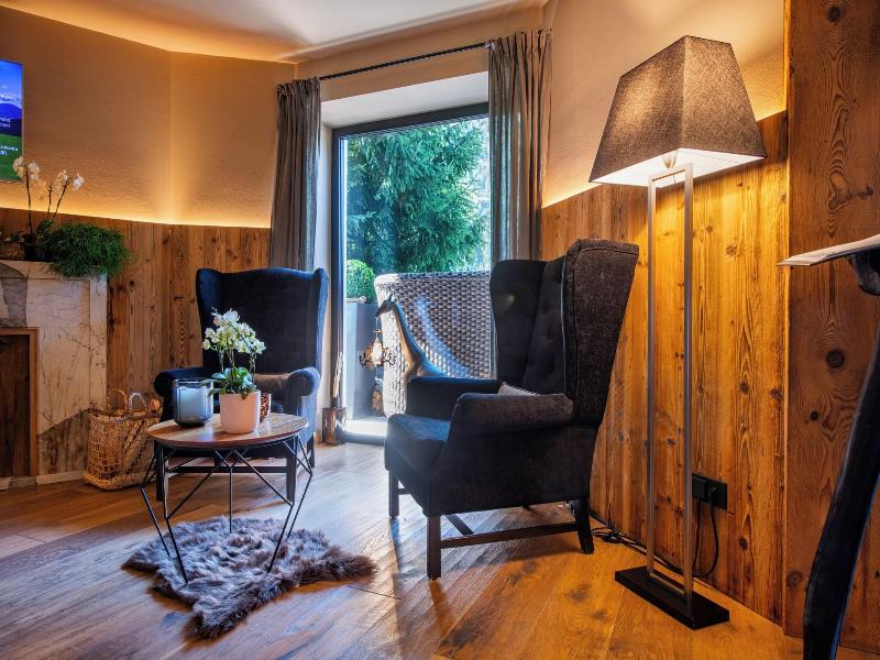 Hotel Montchalet - Lobi