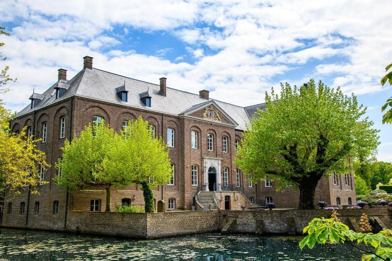 Parkhotel Horst - Genel