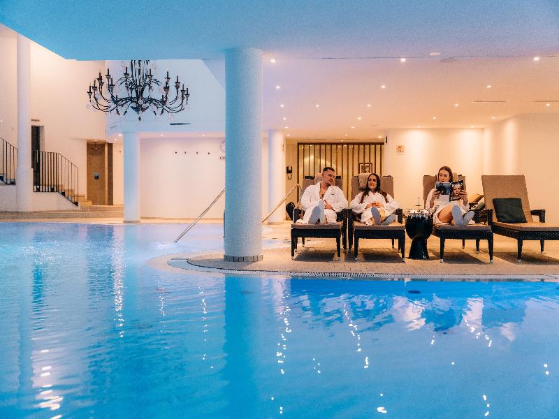 Walliserhof Grand-Hotel & Spa - Havuz
