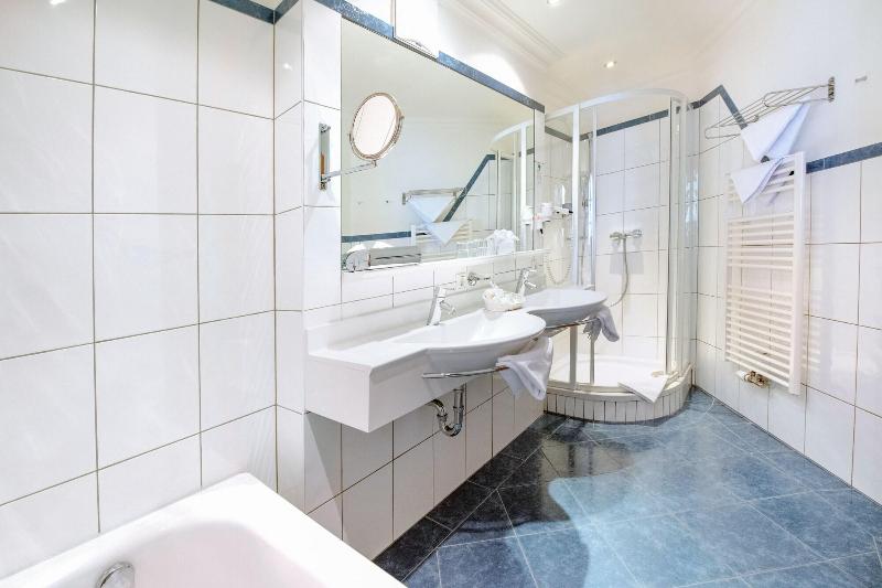 Hotel & Spa Ebner's Waldhof am See - Oda