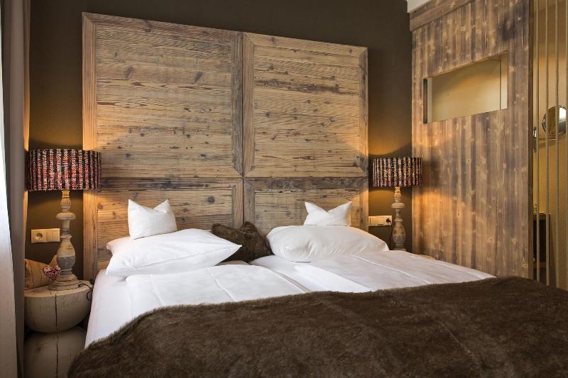 Alpenhotel Stefanie - Oda