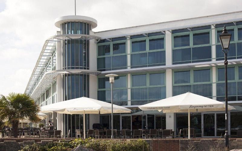 Captains Club Hotel - Genel