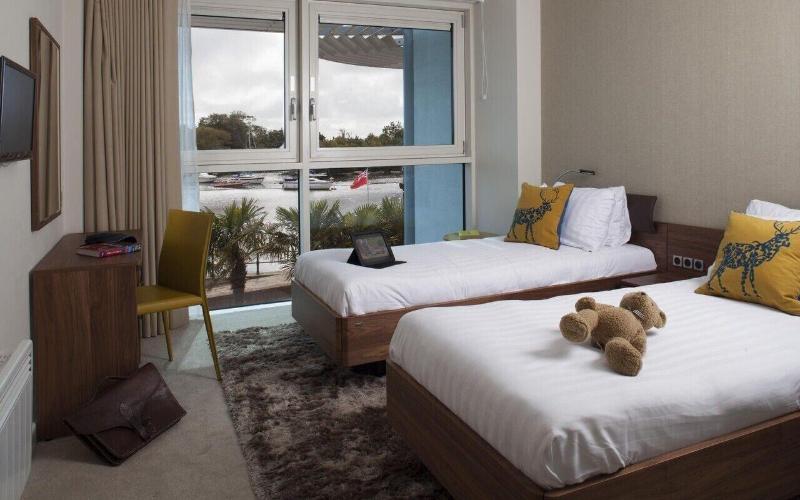 Captains Club Hotel - Oda