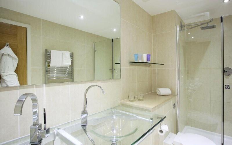 Captains Club Hotel - Oda
