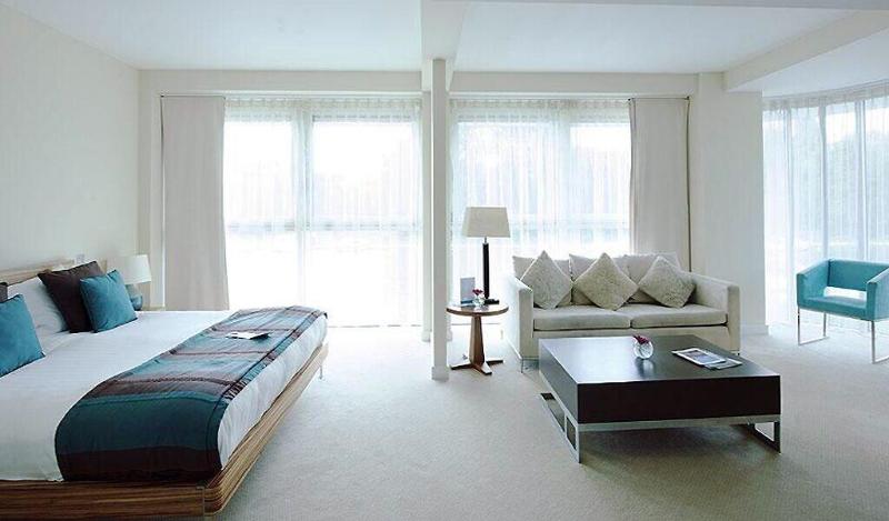Captains Club Hotel - Oda