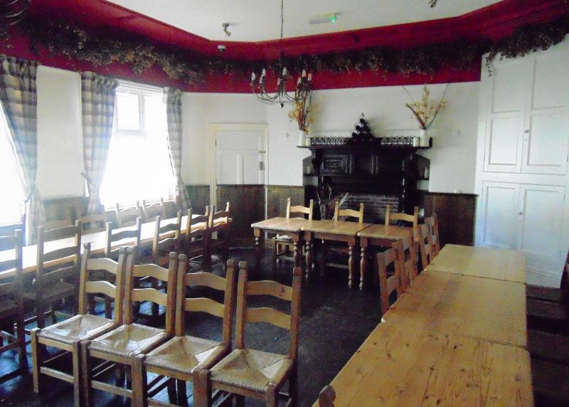 The Old Poets Corner - Toplantı