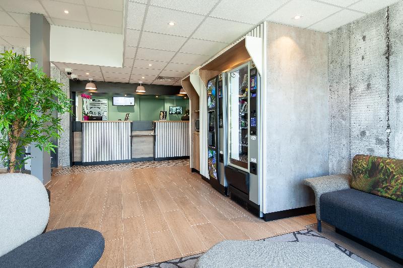B&B HOTEL Igny Palaiseau - Lobi