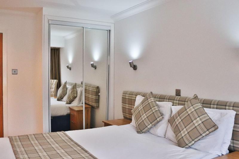 Loch Long Hotel - Oda
