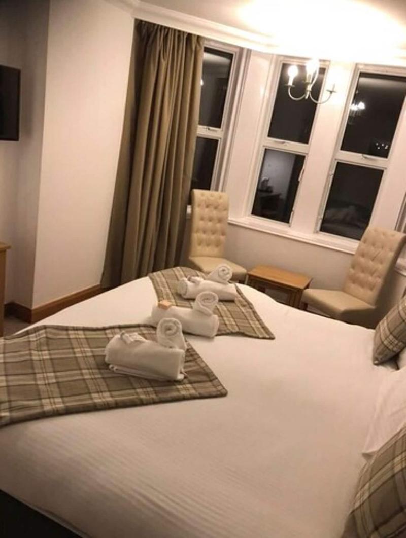 Loch Long Hotel - Oda