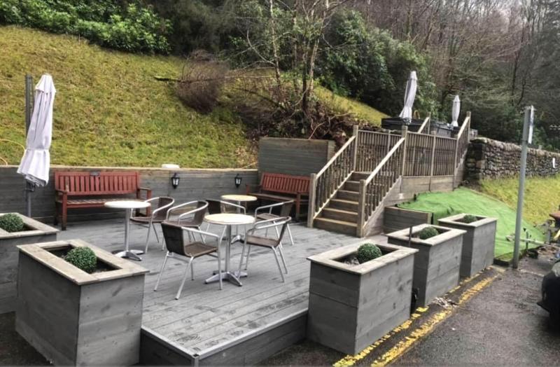 Loch Long Hotel - Teras