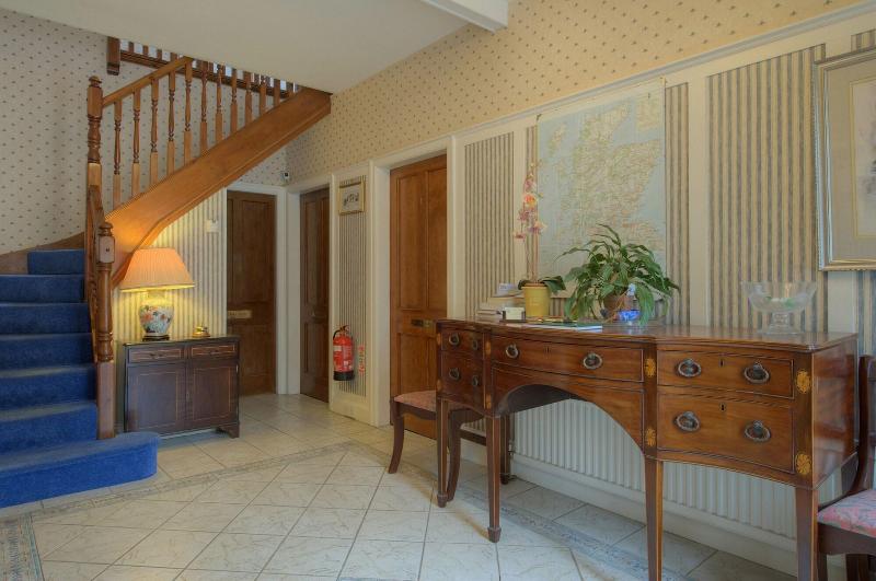 Acer Lodge Guest House - Lobi