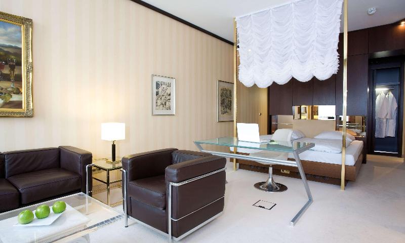 Derag Livinghotel Kanzler - Oda