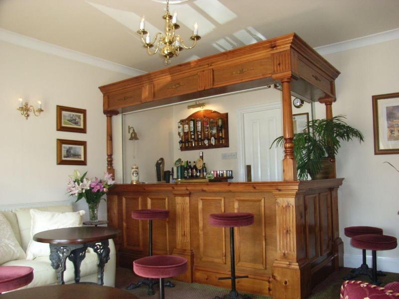 Brandon Lodge - Bar
