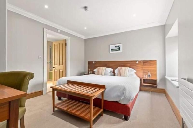 Slebech Park Restaurant & Rooms - Oda