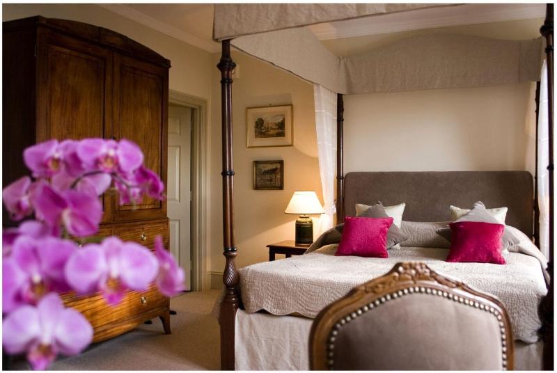 Ockenden Manor Hotel & Spa - Genel