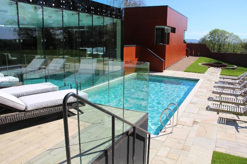 Ockenden Manor Hotel & Spa - Havuz