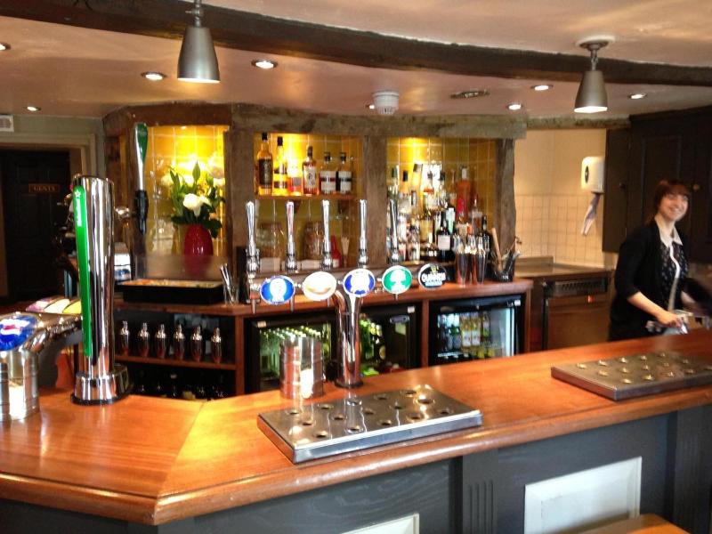 The Crown Pub Dining Rooms - Bar