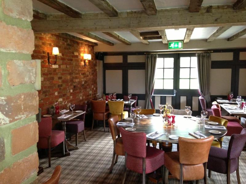 The Crown Pub Dining Rooms - Restoran