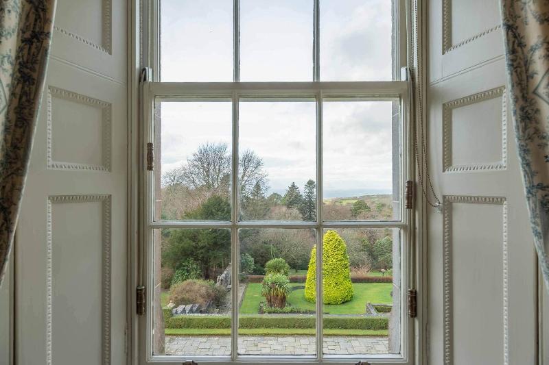 Glenapp Castle - Genel