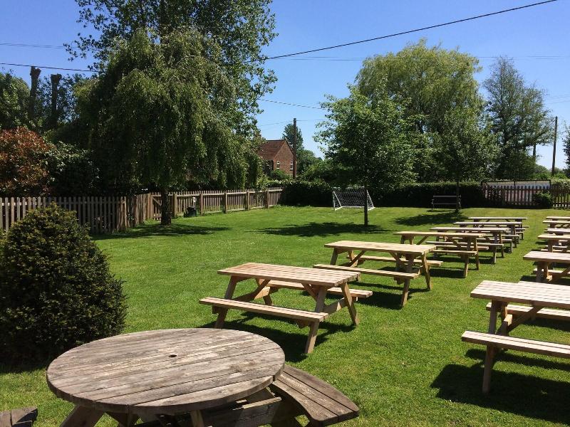 Queens Arms - Aktivite