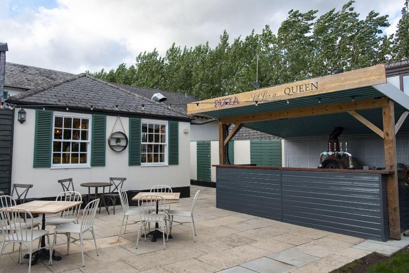 Queens Arms - Oda