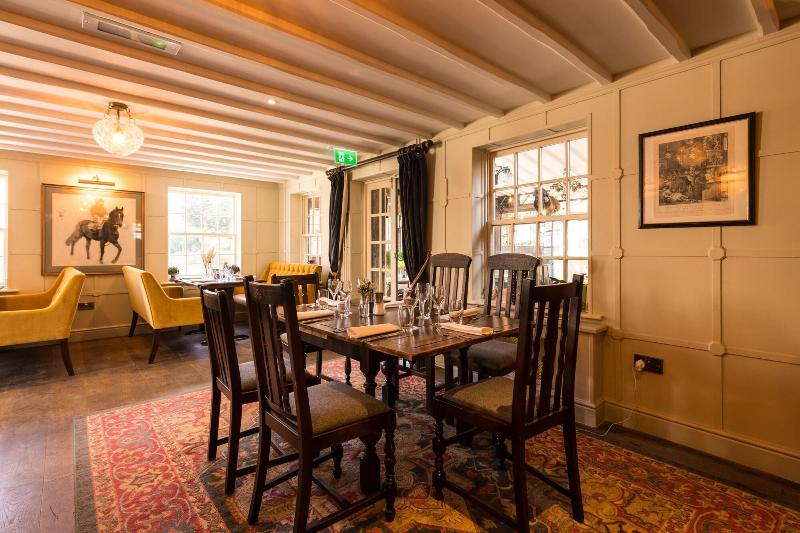 Queens Arms - Restoran