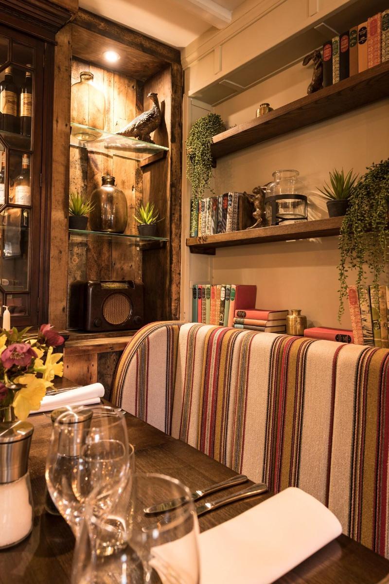 Queens Arms - Restoran