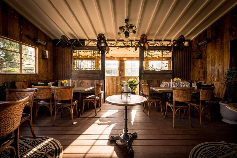Queens Arms - Restoran