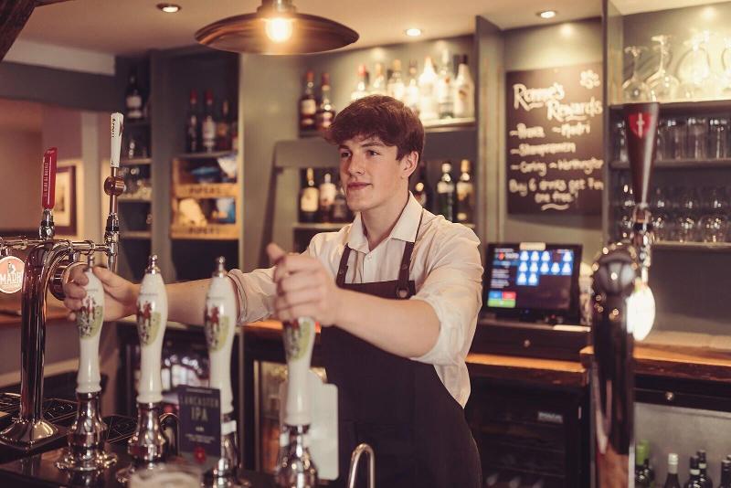 Longlands Inn And Restaurant - Bar
