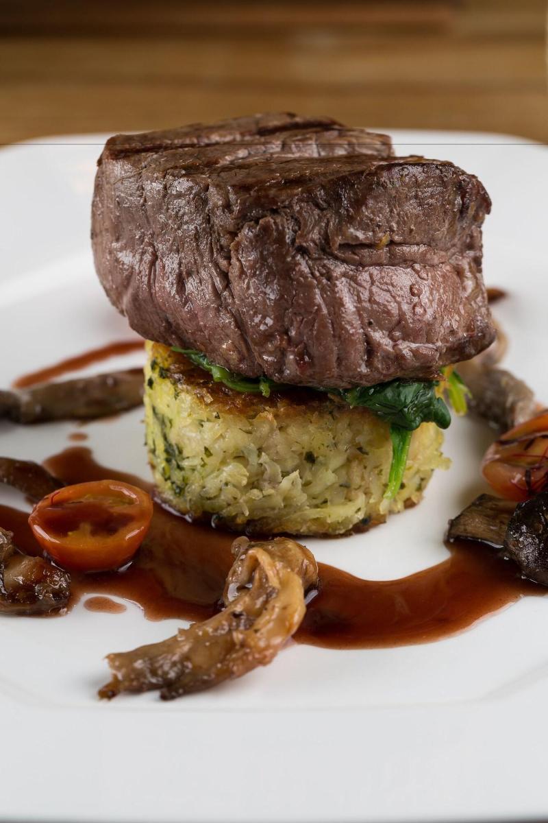 Longlands Inn And Restaurant - Restoran