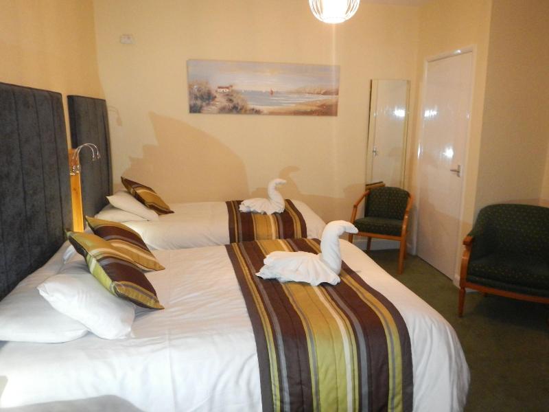 The Burton Hotel And Cloud Nine - Oda