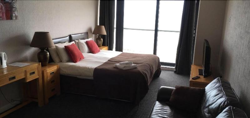 Number 44 Hotel & Bar - Oda