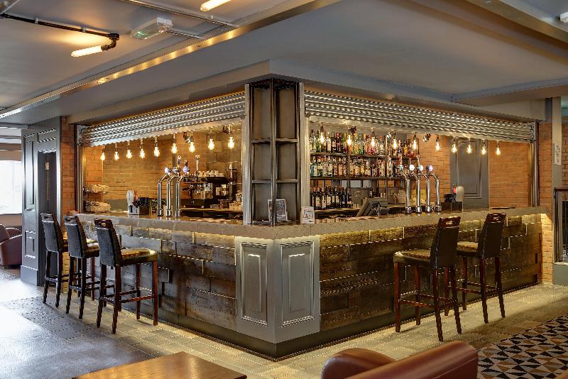 Holiday Inn Manchester - Oldham - Bar