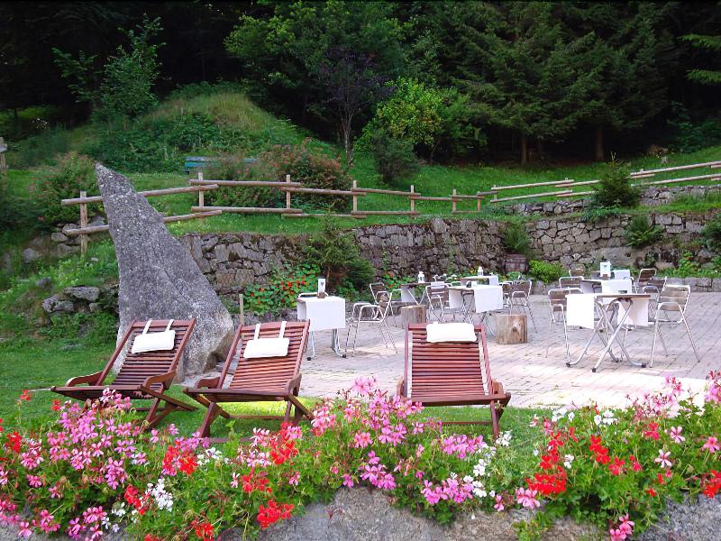 Chalet Hotel Les Campanules - Genel