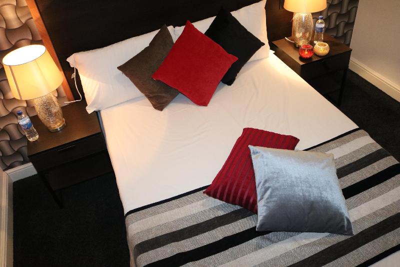 Trivelles Hotel Manchester - Cross Lane - Oda