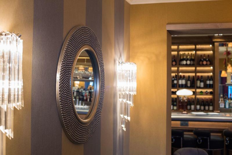 Alderley Edge Hotel - Bar