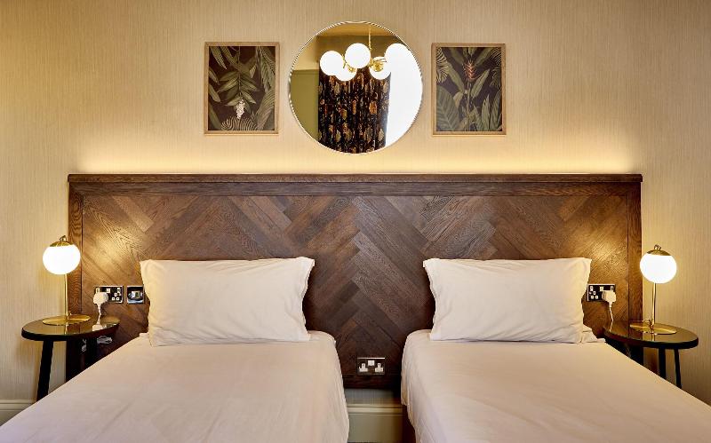 Alderley Edge Hotel - Oda
